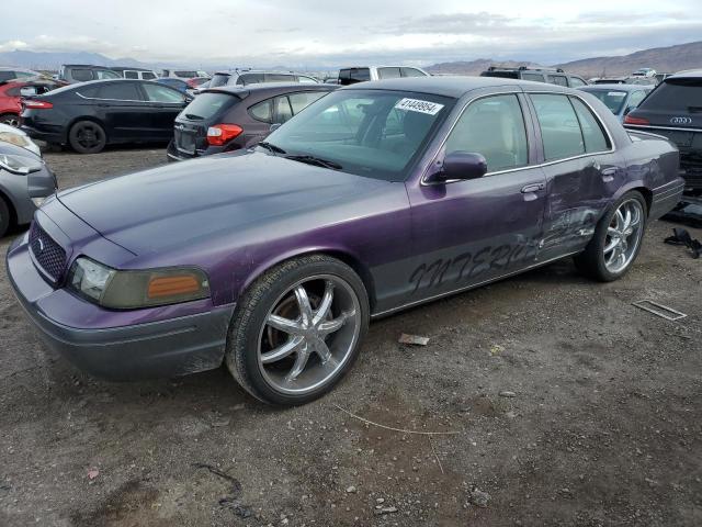 2003 Ford Crown Victoria 