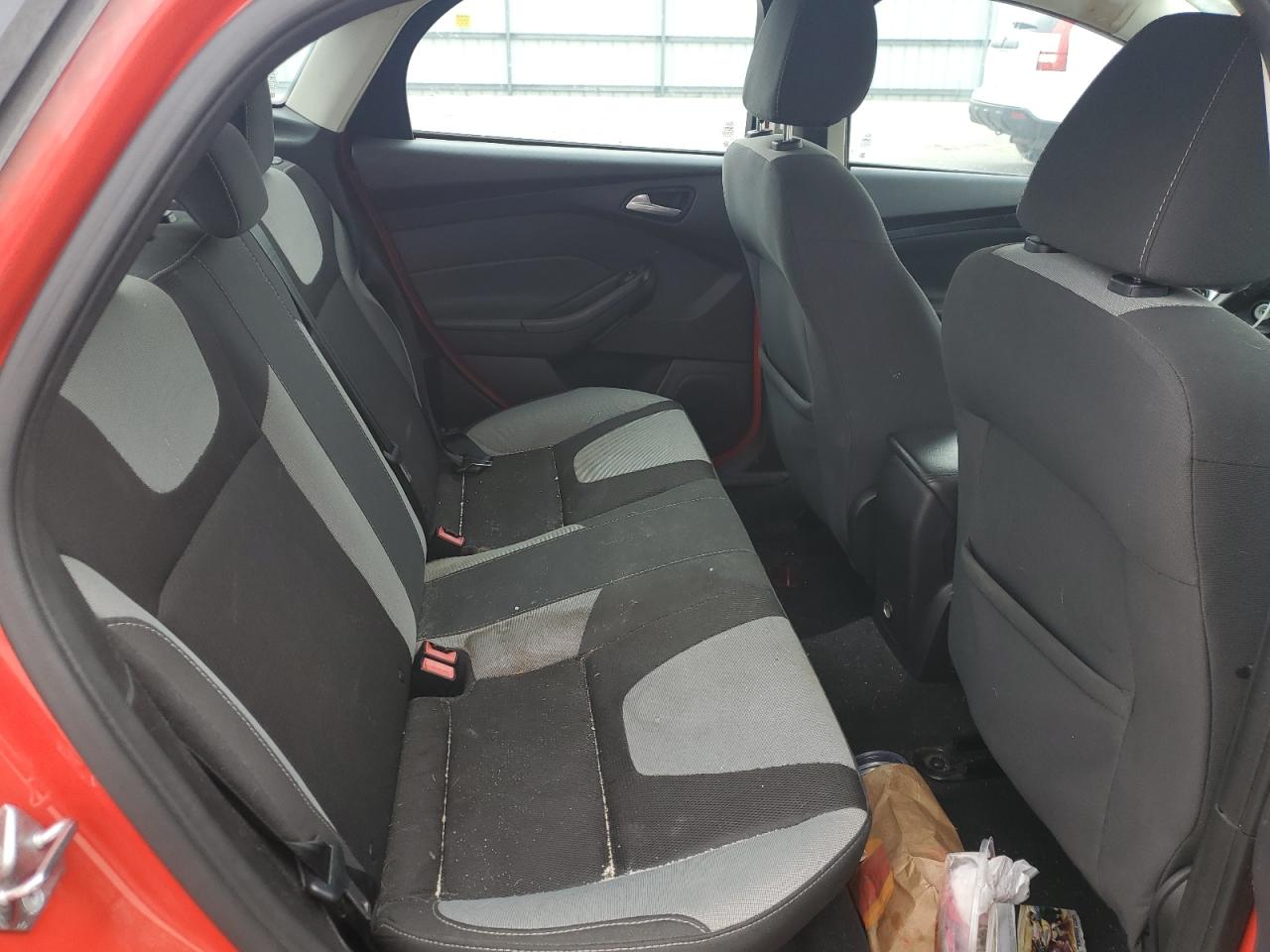 1FADP3F24EL409945 2014 Ford Focus Se