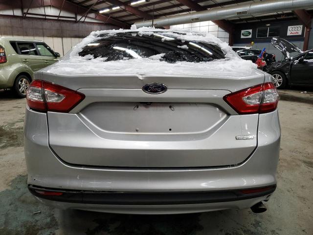 Lot #2340629196 2016 FORD FUSION SE salvage car
