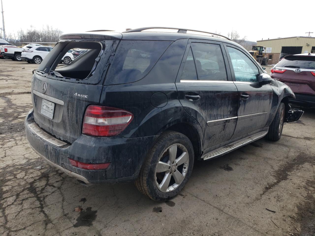 4JGBB8GB6AA573596 2010 Mercedes-Benz Ml 350 4Matic