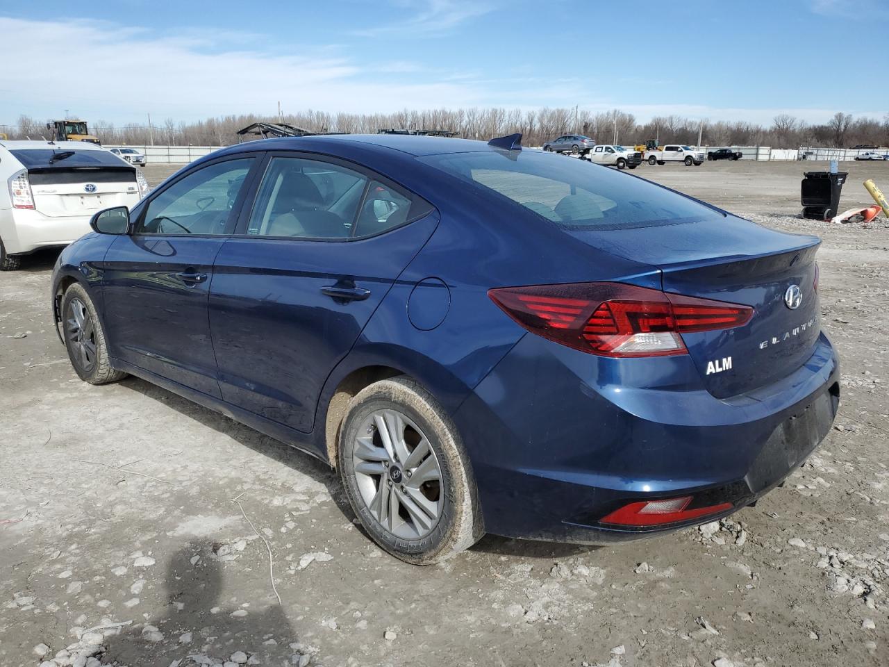 2020 Hyundai Elantra Sel vin: 5NPD84LF6LH566317