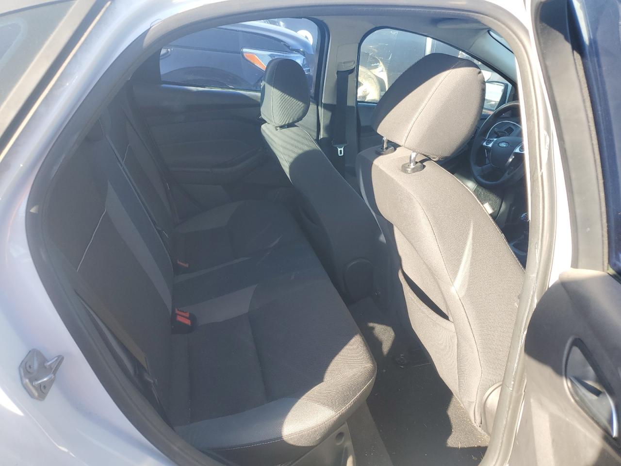 1FADP3F26EL341759 2014 Ford Focus Se