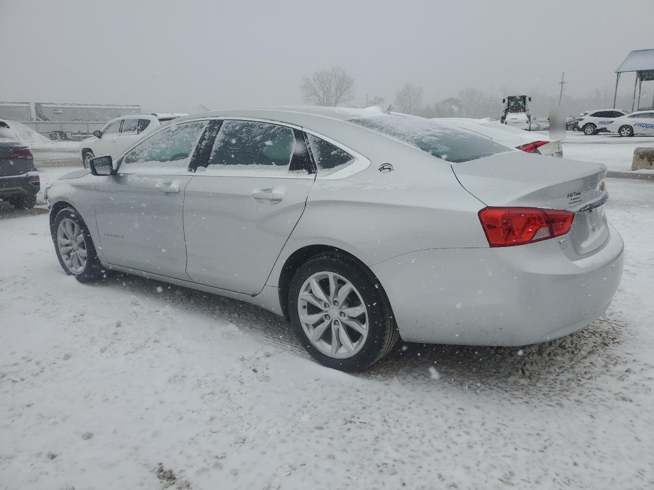 2017 Chevrolet Impala Lt vin: 1G1105S3XHU192095