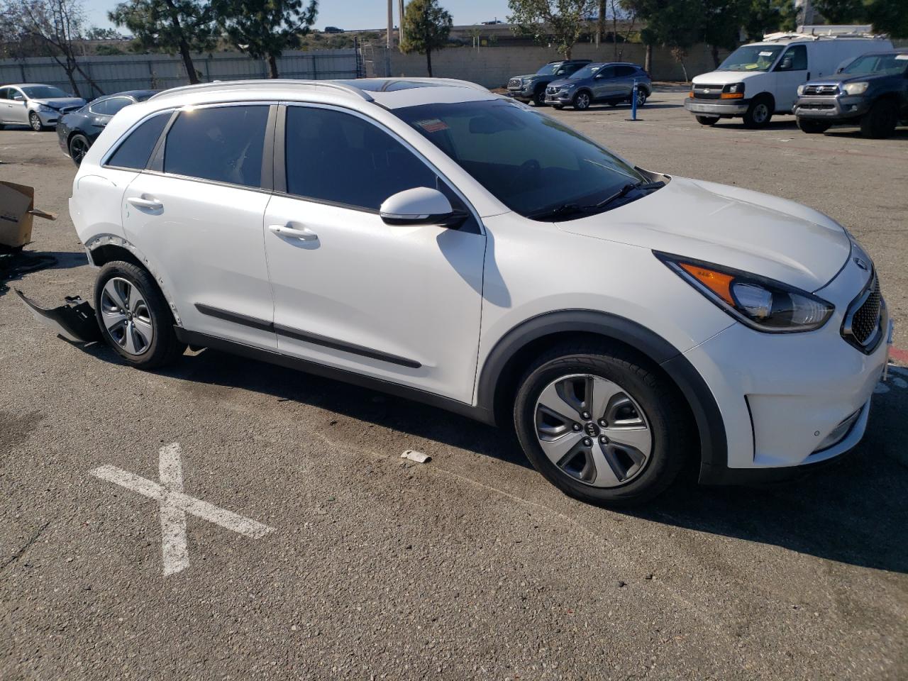 2019 Kia Niro Touring vin: KNDCE3LC3K5234001