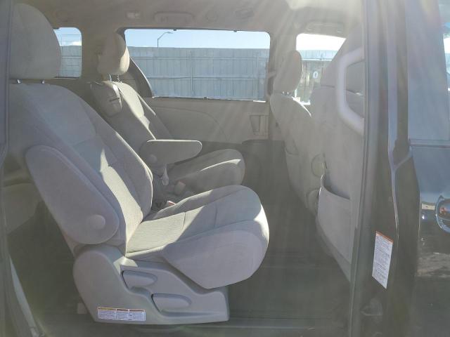 2015 TOYOTA SIENNA LE - 5TDKK3DC5FS634368