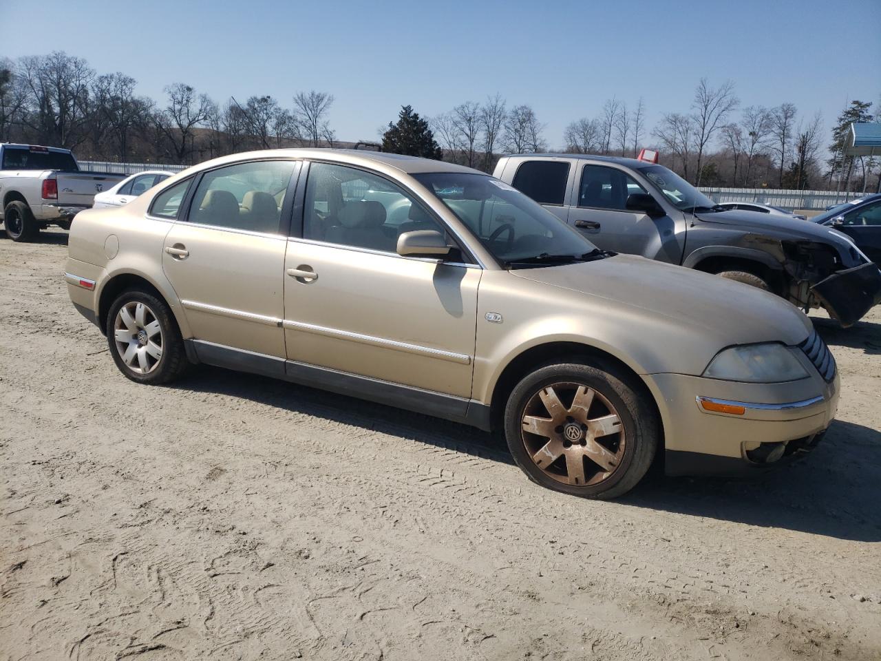 Lot #2574081645 2003 VOLKSWAGEN PASSAT GLX