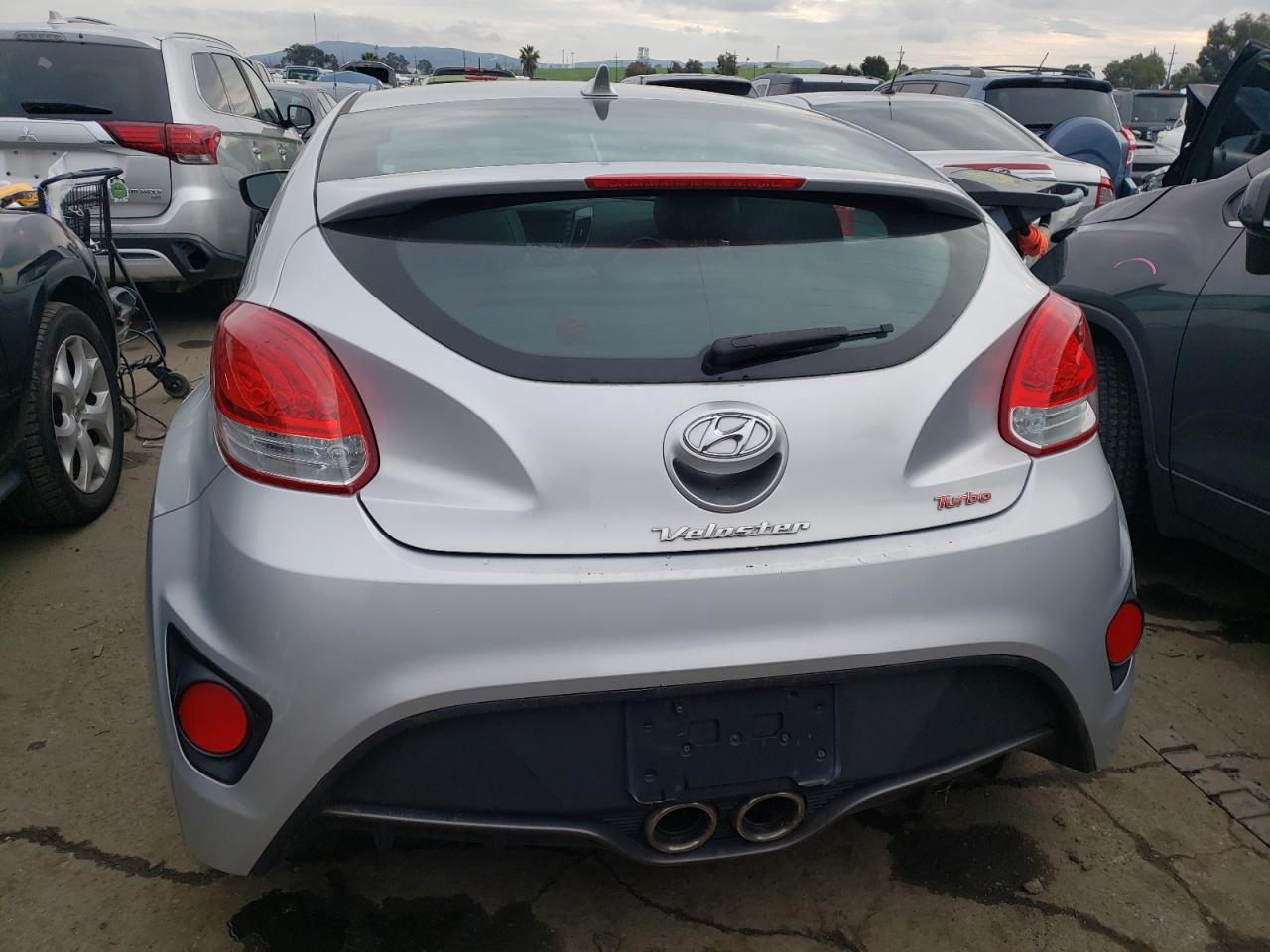 2013 Hyundai Veloster Turbo vin: KMHTC6AE7DU177057