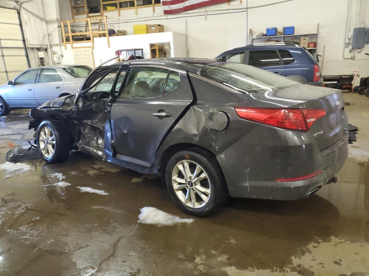 KNAGN4A75B5159926 2011 Kia Optima Ex