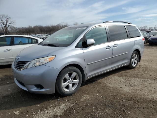 Lot #2373753580 2012 TOYOTA SIENNA LE salvage car