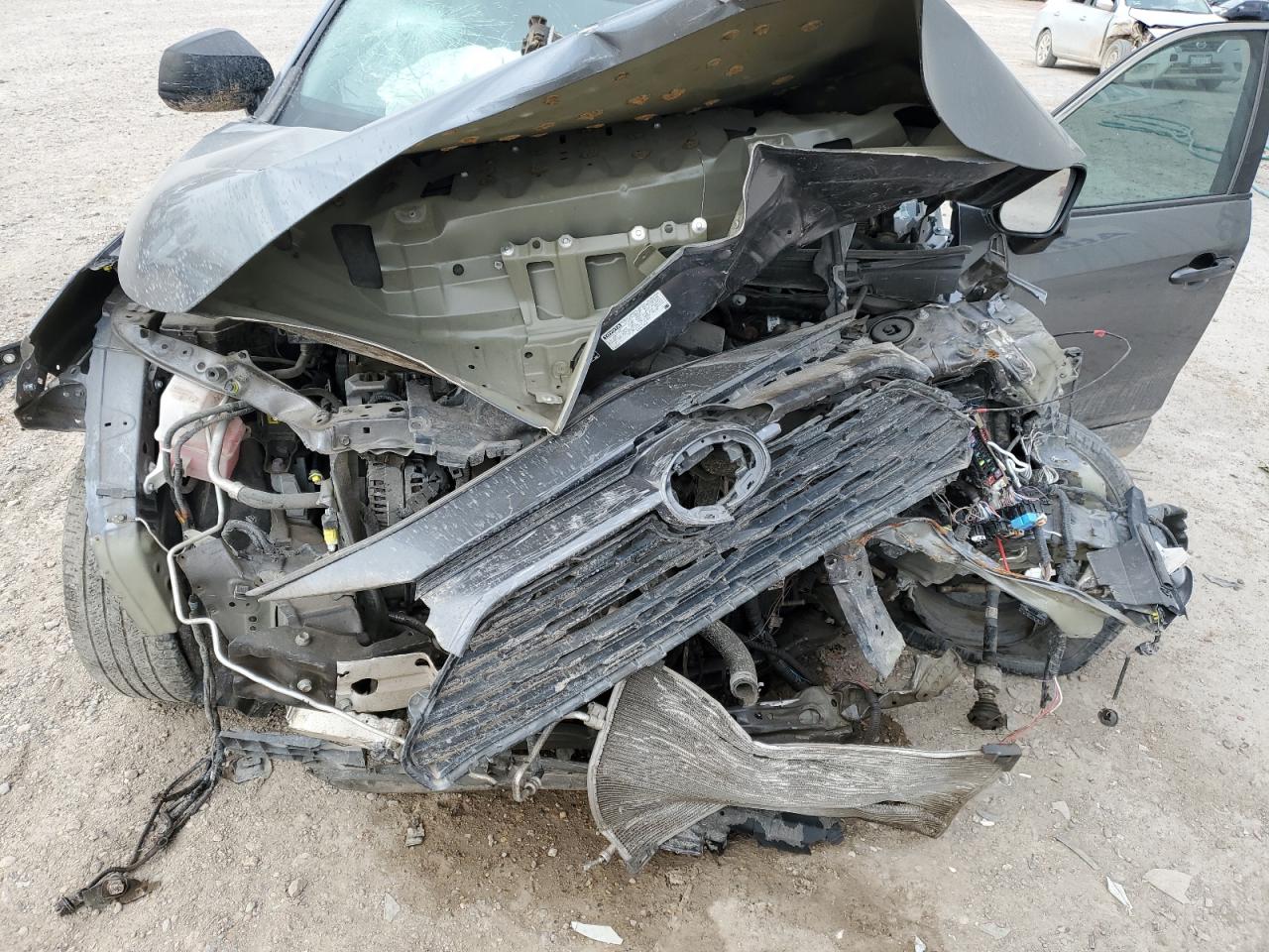 2T3H1RFV9MC152109 2021 Toyota Rav4 Le