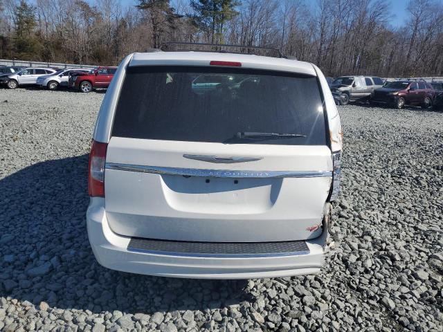 2015 CHRYSLER TOWN & COU - 2C4RC1BG5FR546144