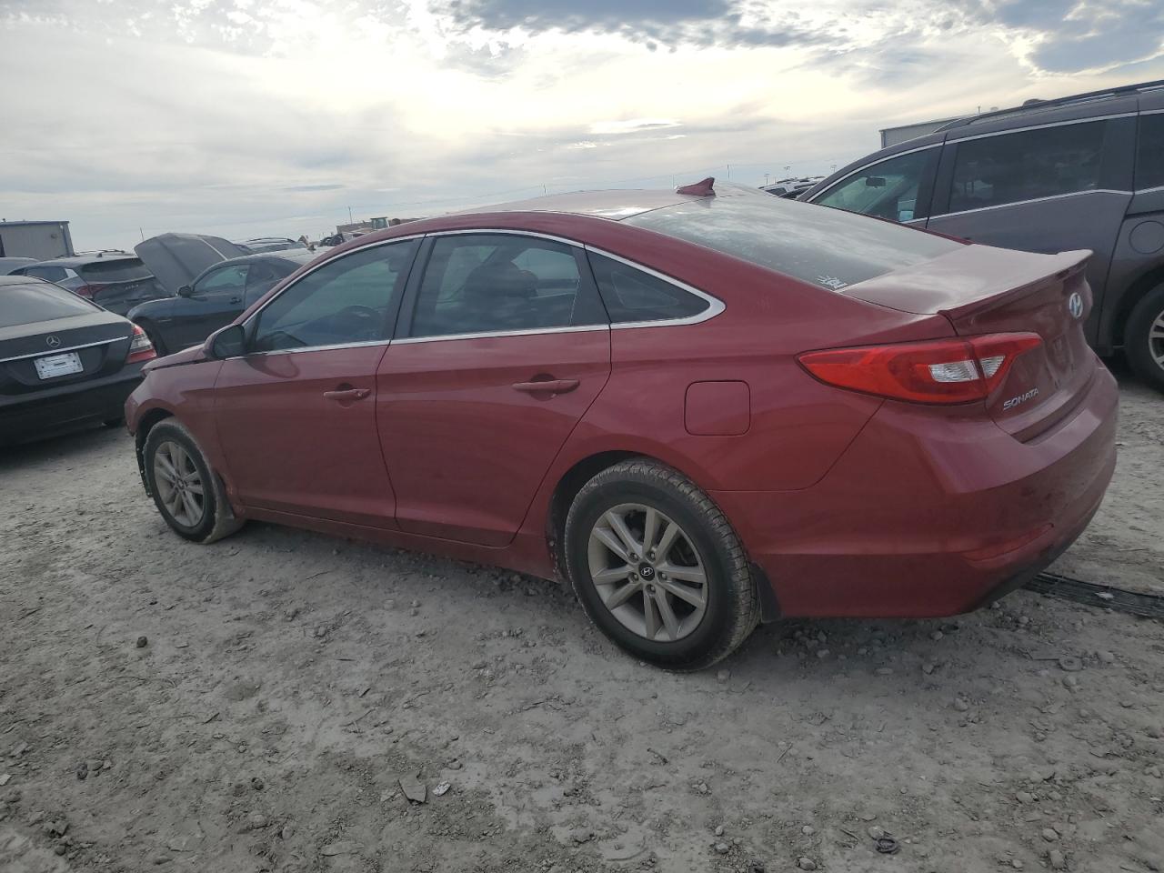 5NPE24AF7FH185489 2015 Hyundai Sonata Se
