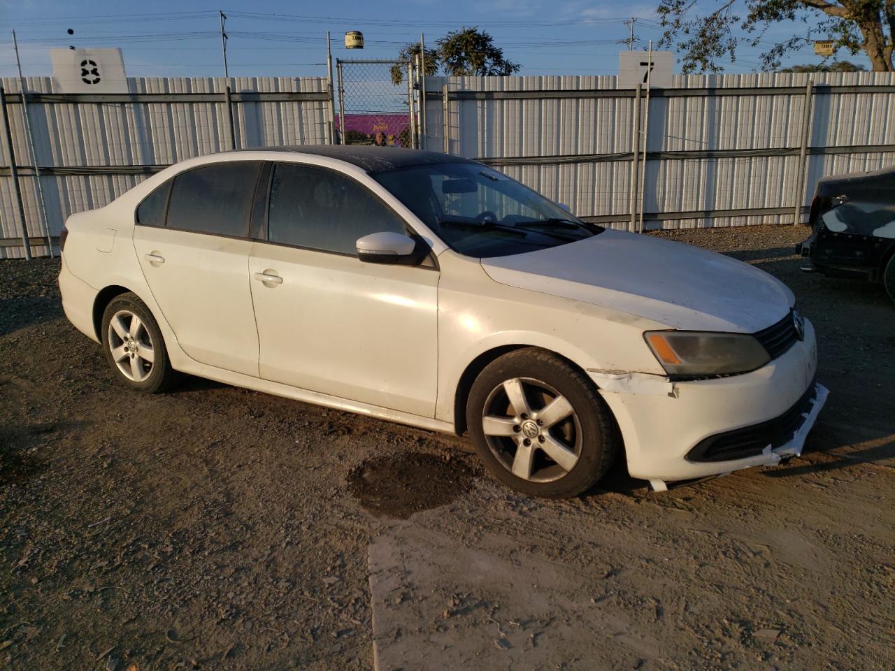 3VWDZ7AJ5BM048808 2011 Volkswagen Jetta Se