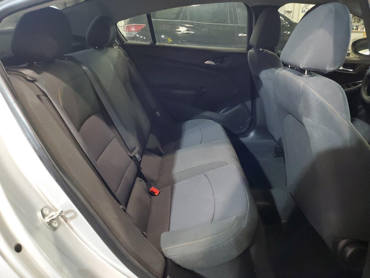 1G1BC5SM4K7149043 2019 Chevrolet Cruze Ls