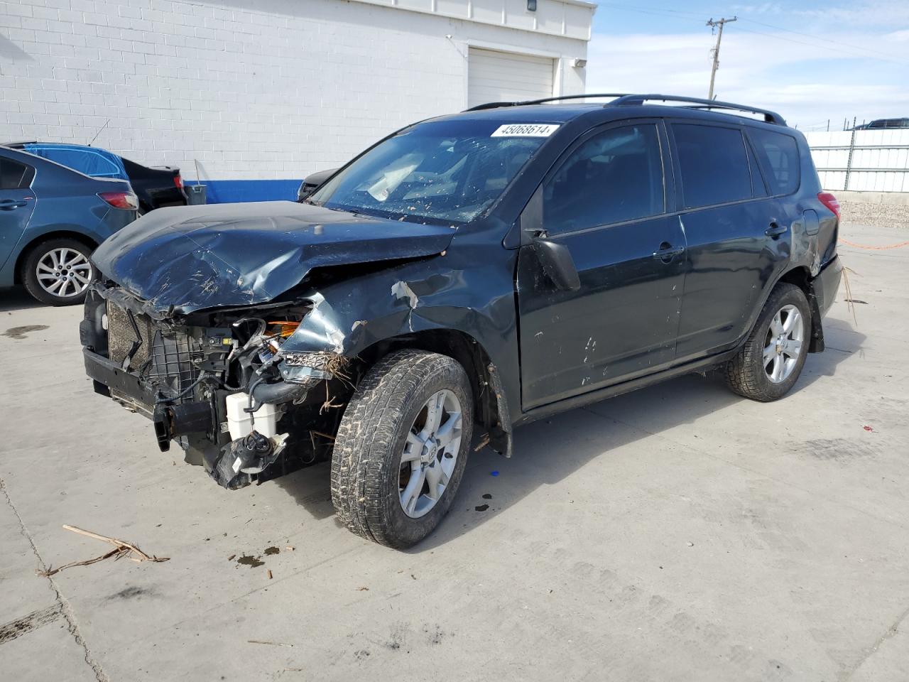 2T3BF4DV3CW197962 2012 Toyota Rav4