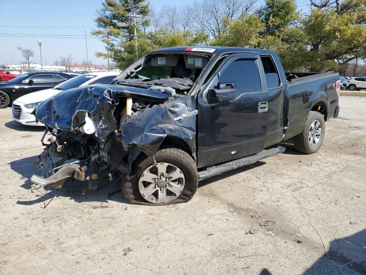 2012 Ford F150 Super Cab vin: 1FTFX1EF3CFB12897