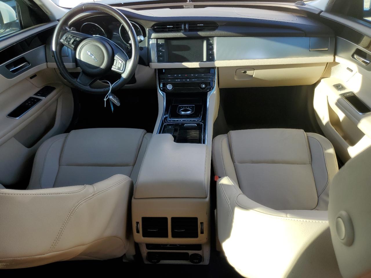 VIN: SAJBJ4BN9HCY42871 2017 JAGUAR XF
