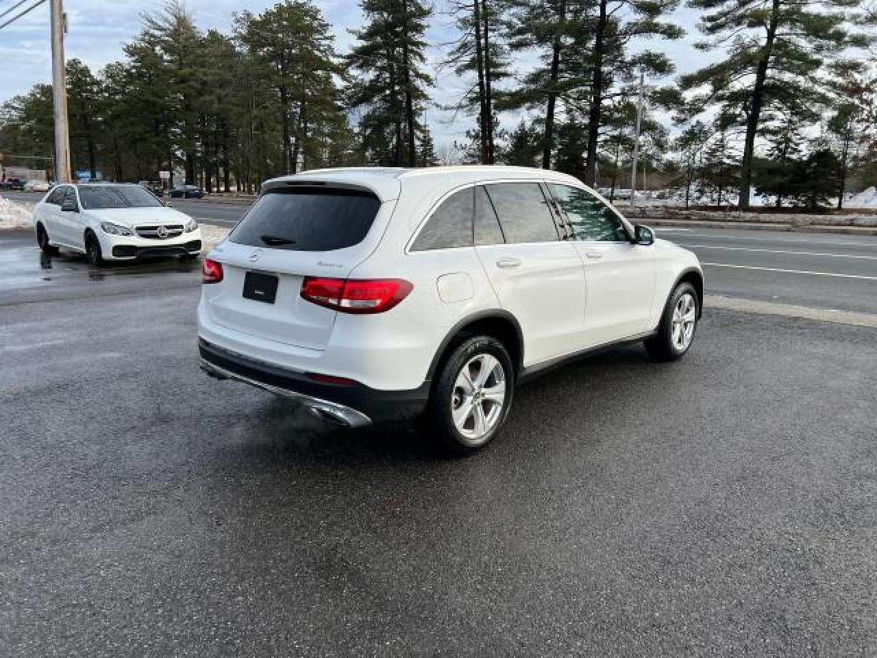 wdc0g4kb6hv011577 WDC0G4KB6HV011577 2017 Mercedes-Benz Glc 300 4Matic