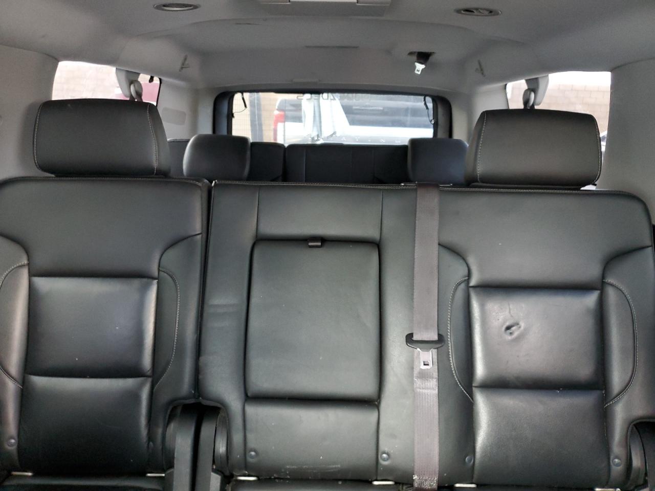 1GNSCHKC7HR359592 2017 Chevrolet Suburban C1500 Lt 1GNSCHKC7HR359592 2017 Chevrolet Suburban C1500 Lt