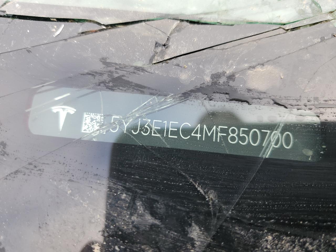 5YJ3E1EC4MF850700 2021 Tesla Model 3