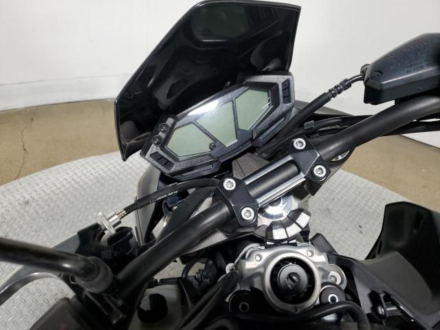 2016 KAWASAKI ZR800 B - JKBZRCB14GDA20882