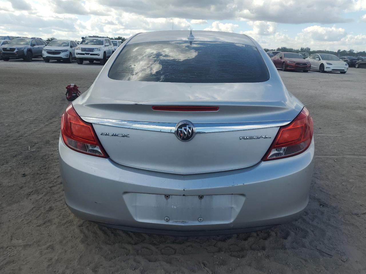 2G4GR5EK8C9139519 2012 Buick Regal