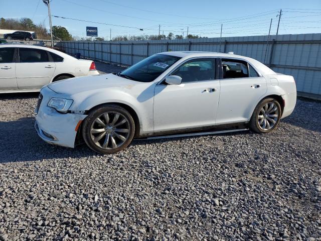 Lot #2438732549 2017 CHRYSLER 300 LIMITE salvage car