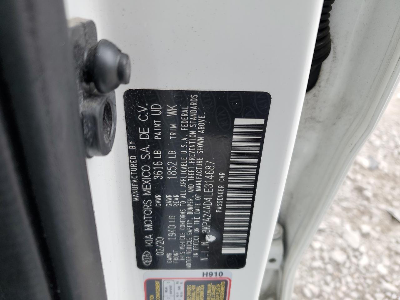 KIA RIO LX -