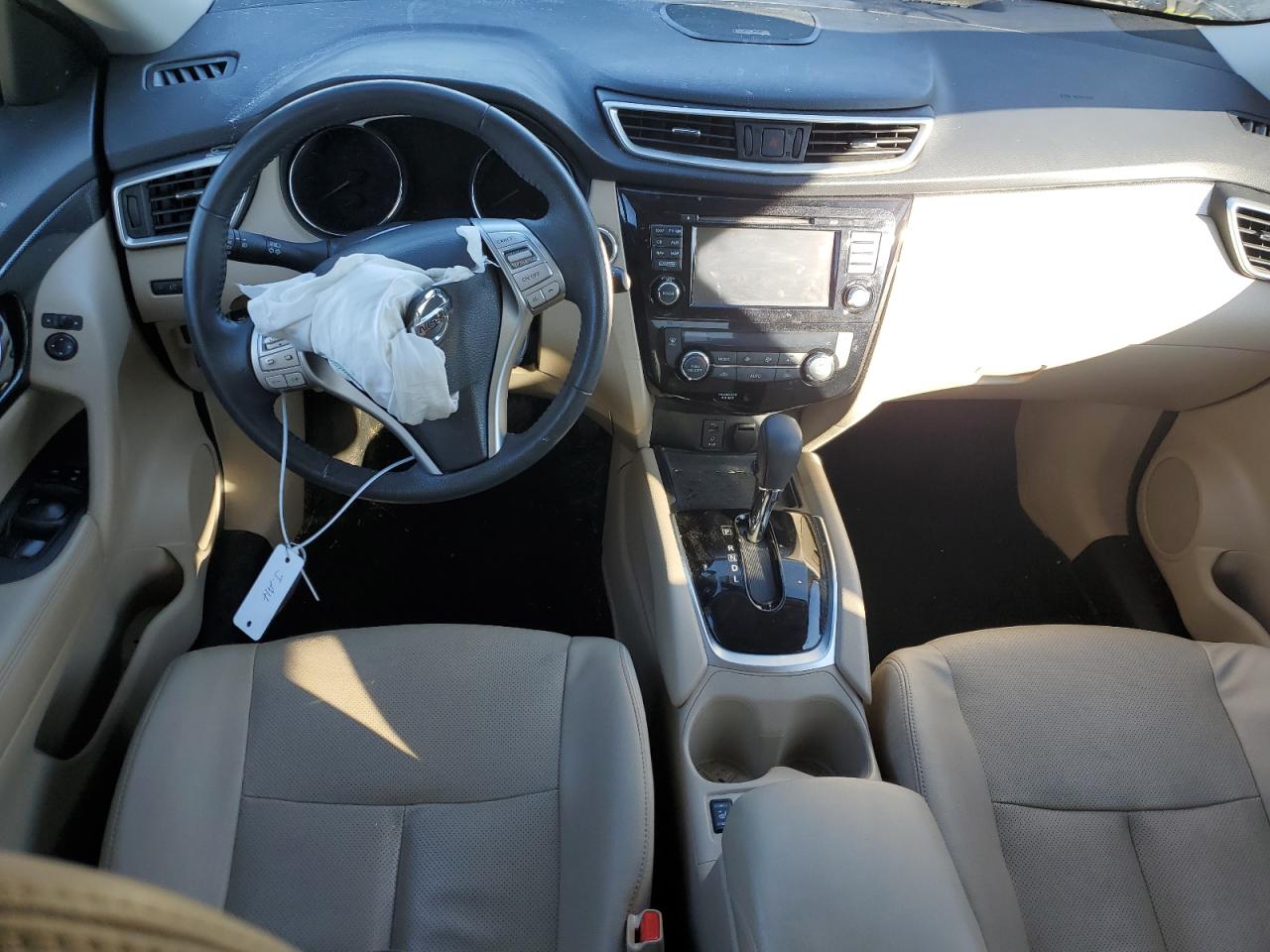 VIN: KNMAT2MV6GP682204 2016 NISSAN ROGUE