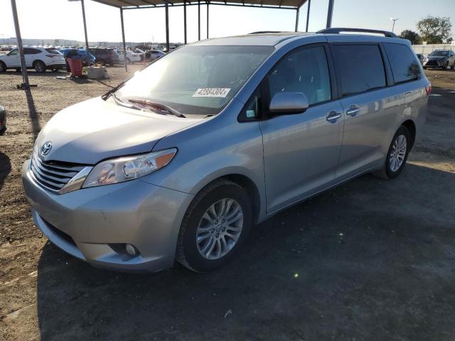 2016 TOYOTA SIENNA XLE 5TDYK3DC6GS693862