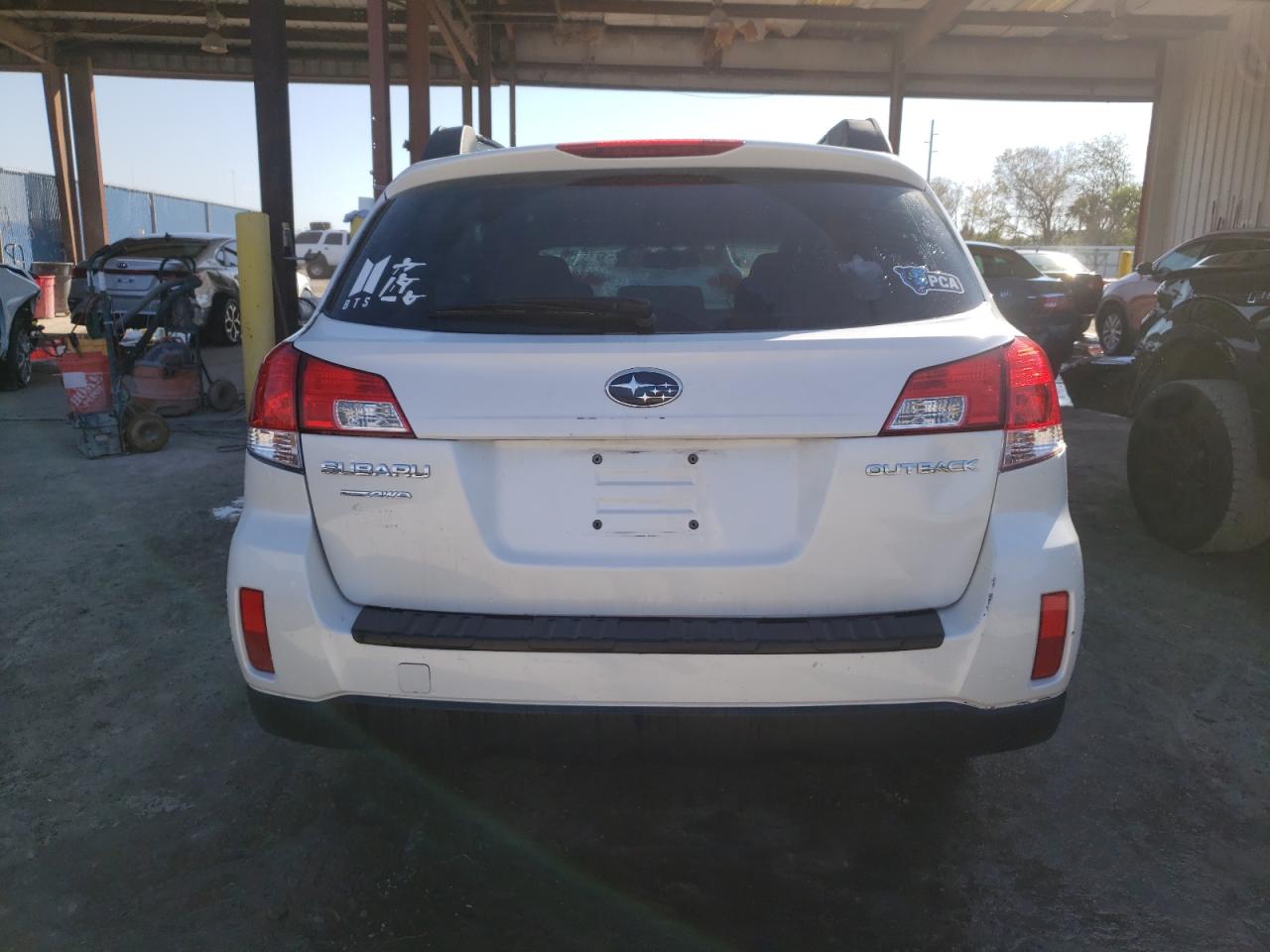 4S4BRCAC4C3233581 2012 Subaru Outback 2.5I