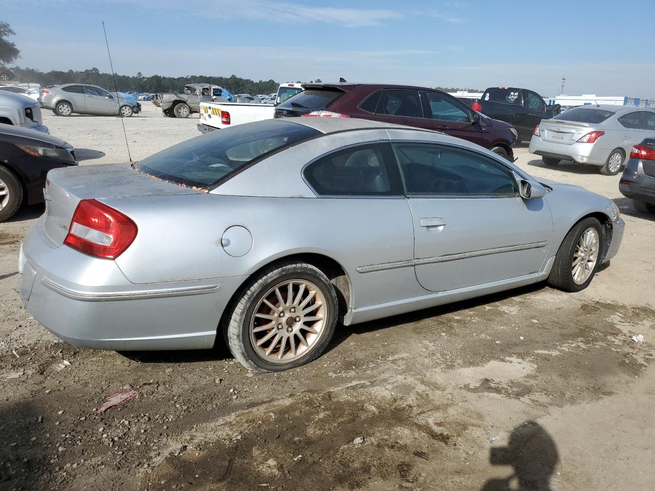 4C3AG52H33E156267 2003 Chrysler Sebring Lxi