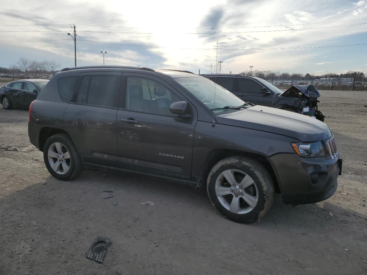 1C4NJDEB1FD272031 2015 Jeep Compass Latitude