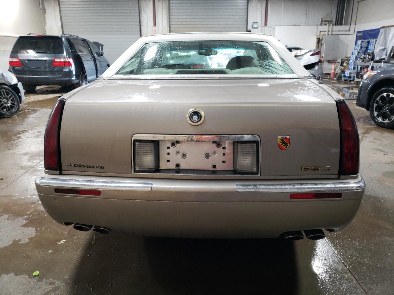 1G6EL12Y5YU181349 2000 Cadillac Eldorado Esc