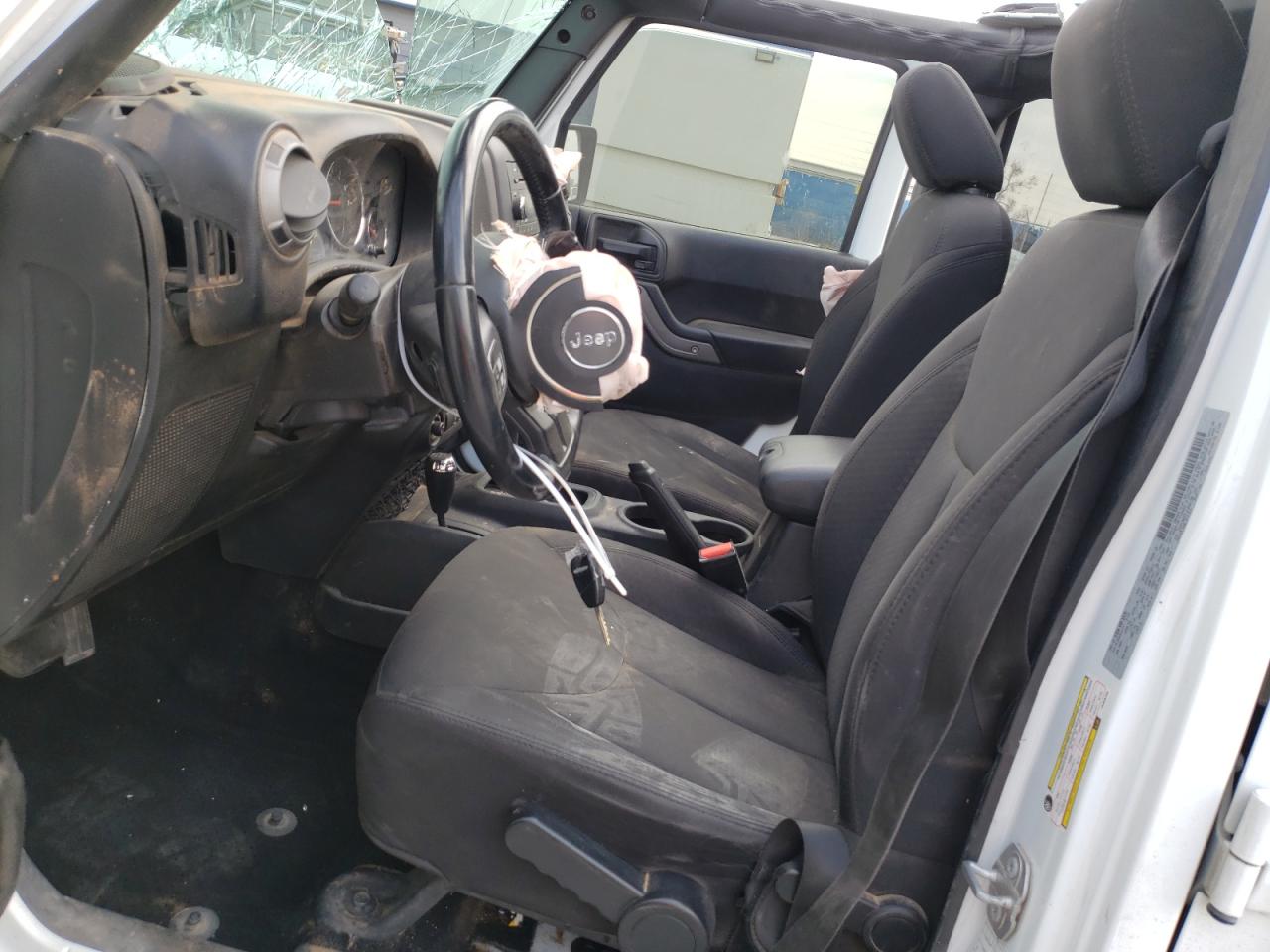 1C4HJWDG2JL920156 2018 Jeep Wrangler Unlimited Sport