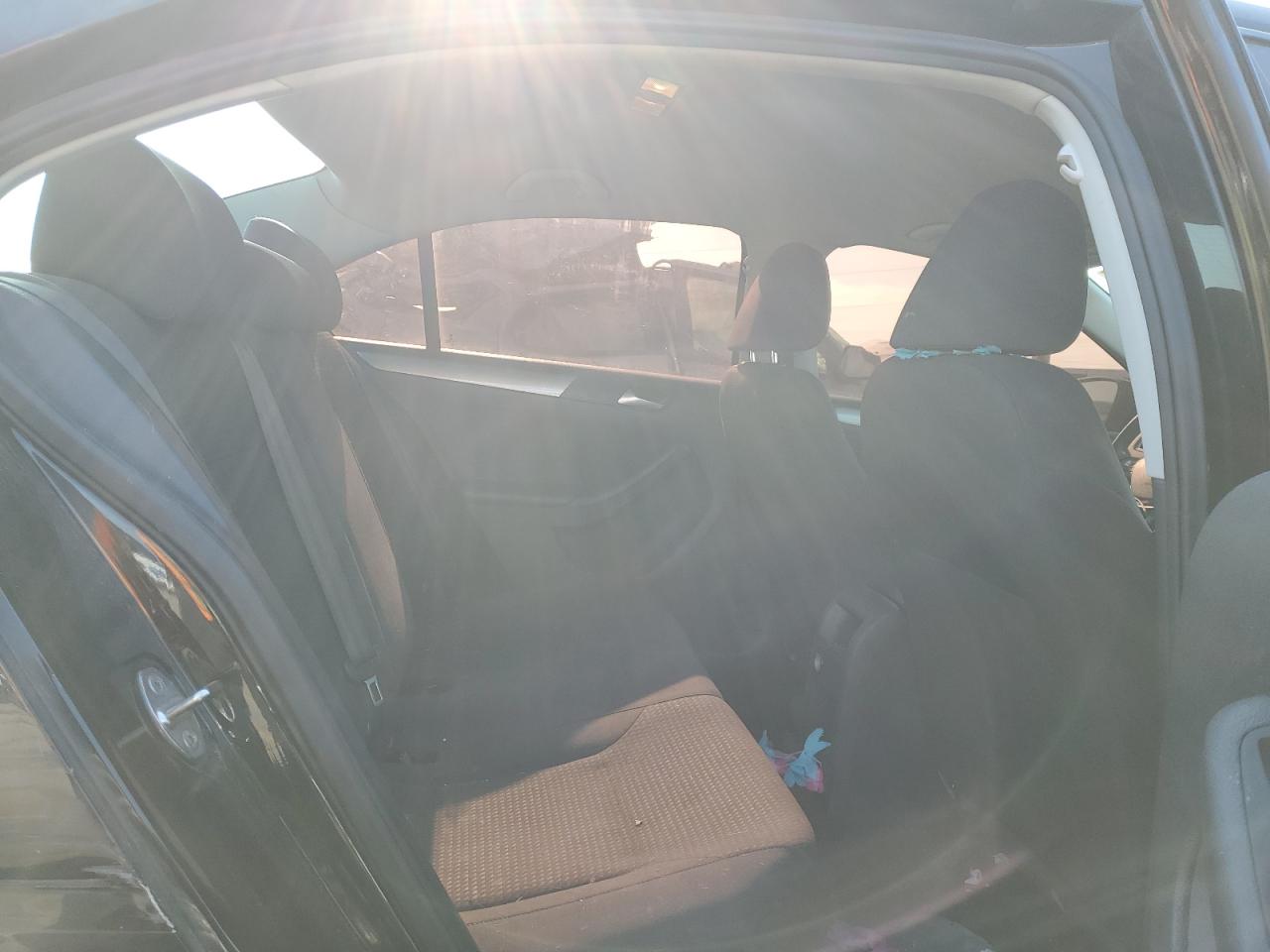 3VWD67AJ1GM236306 2016 Volkswagen Jetta Se