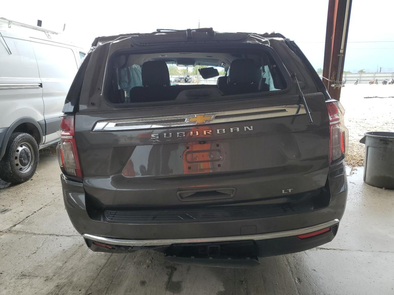 VIN: 1GNSCCKD6MR401675 2021 CHEVROLET SUBURBAN