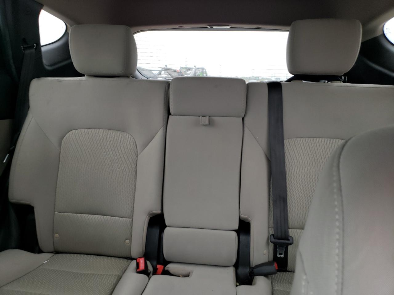 5NMZU3LB5HH015776 2017 Hyundai Santa Fe Sport