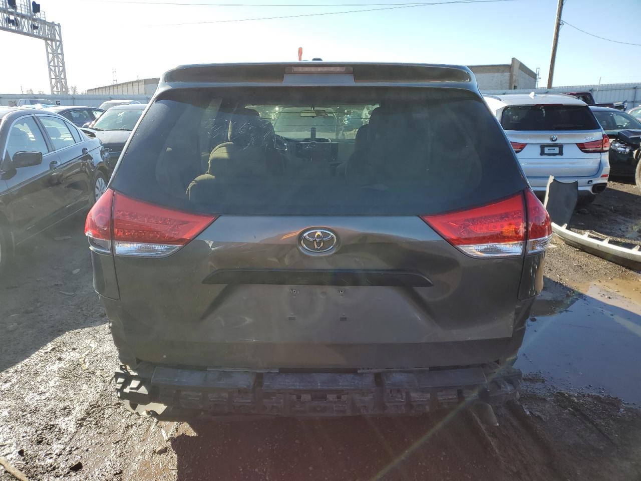 5TDZK3DCXES448158 2014 Toyota Sienna