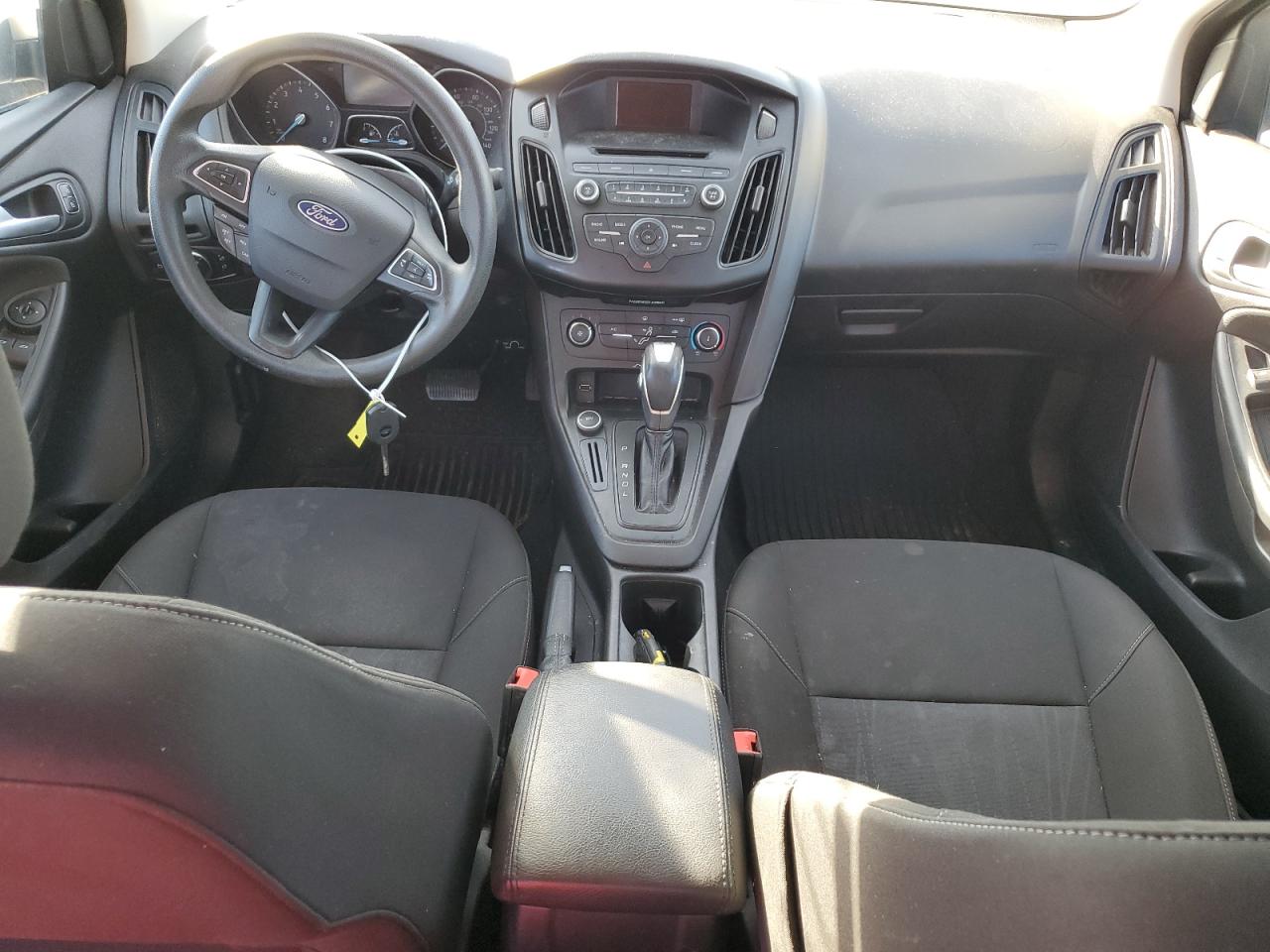 1FADP3F28FL256424 2015 Ford Focus Se