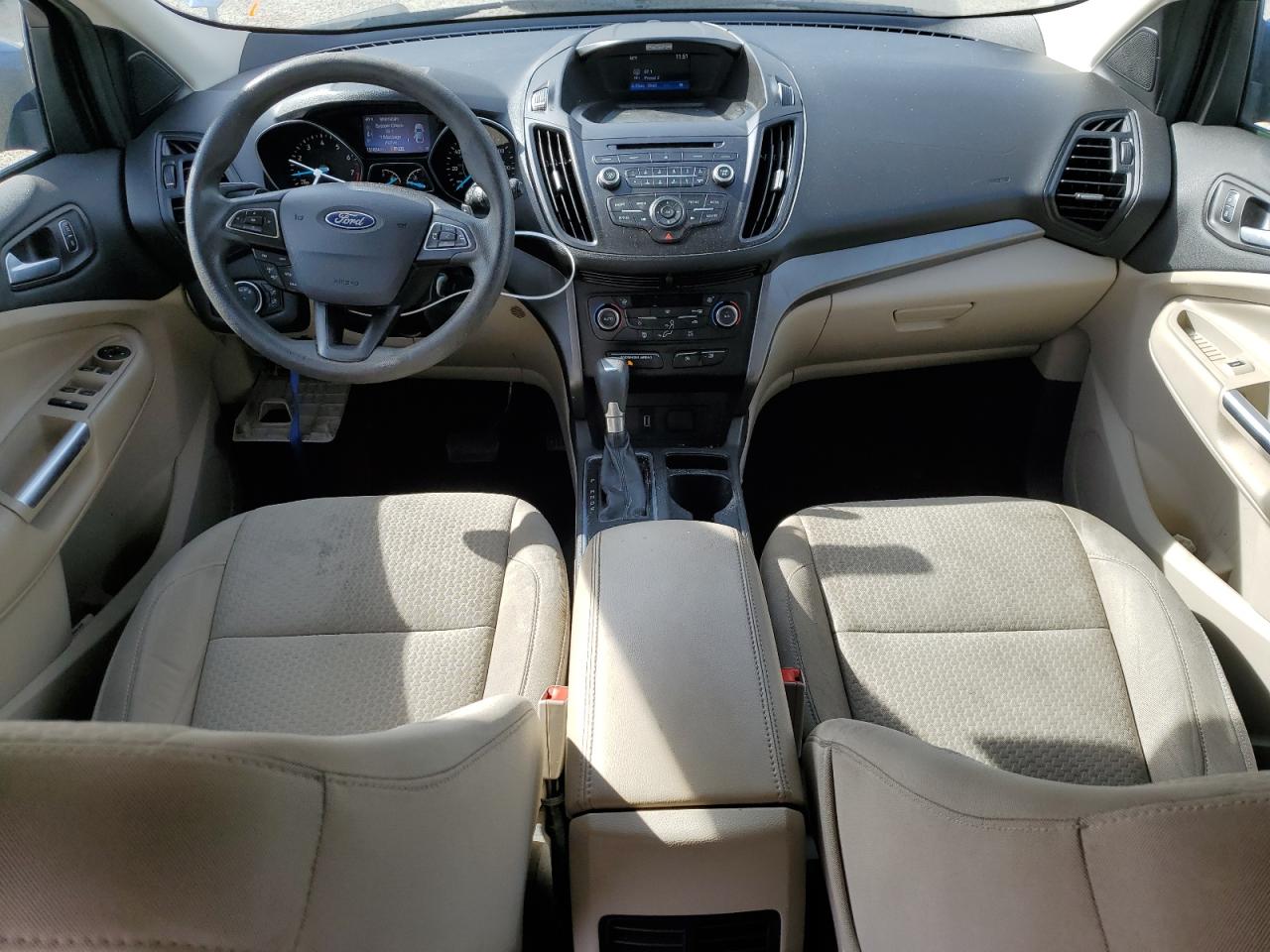 VIN: 1FMCU9GD3HUC73707 2017 FORD ESCAPE