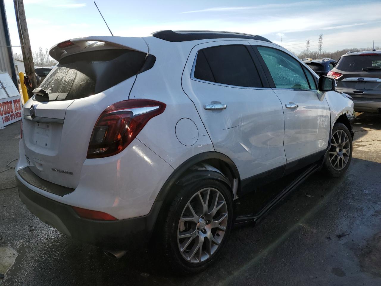 2018 Buick Encore Sport Touring vin: KL4CJ1SB1JB593592