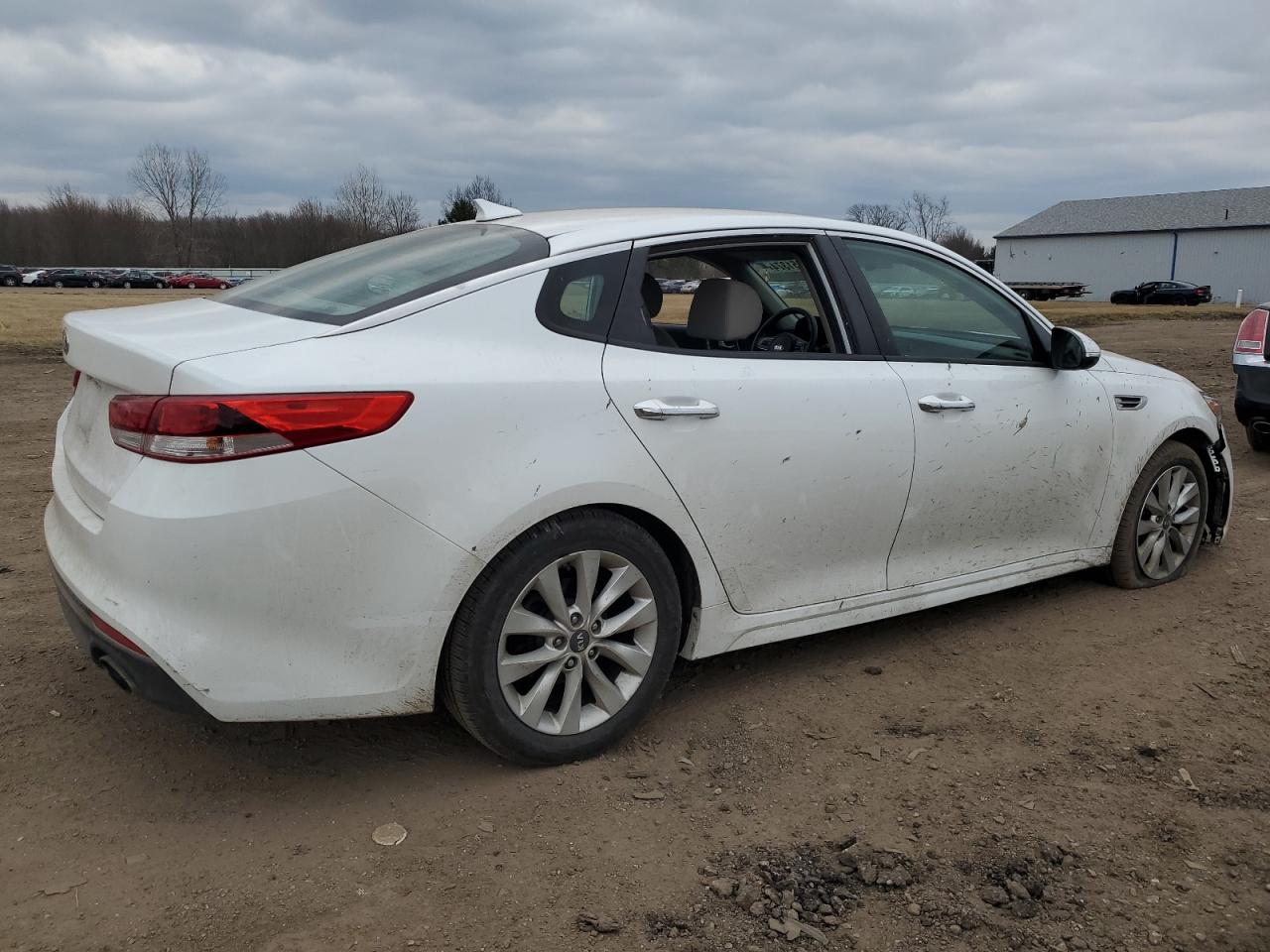 5XXGT4L38GG036207 2016 Kia Optima Lx