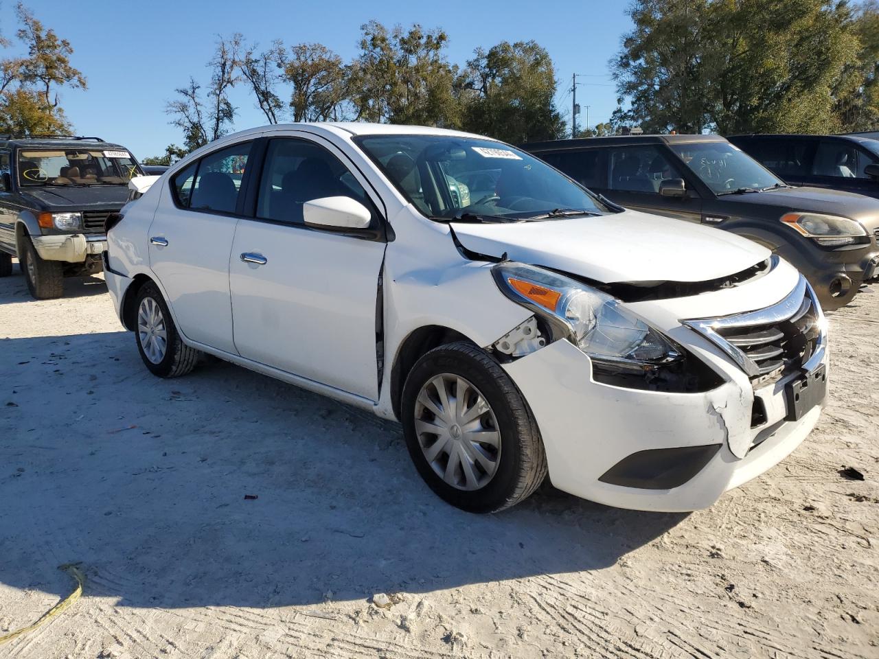 3N1CN7AP6KL840716 2019 Nissan Versa S