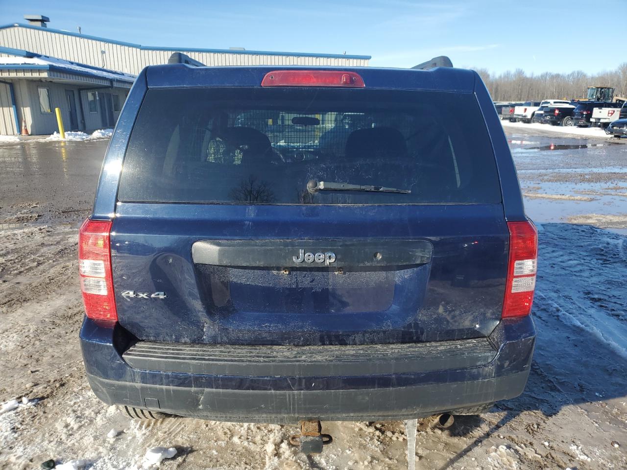 1C4NJRBB1FD357985 2015 Jeep Patriot Sport