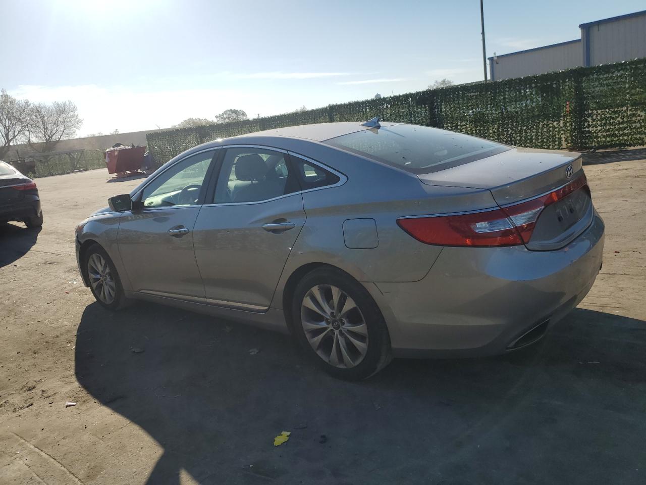 KMHFG4JG2DA218235 2013 Hyundai Azera