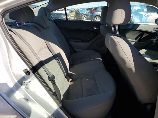 2015 Kia Forte - Image 10