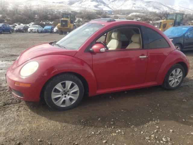 Lot #2374192552 2010 VOLKSWAGEN NEW BEETLE salvage car