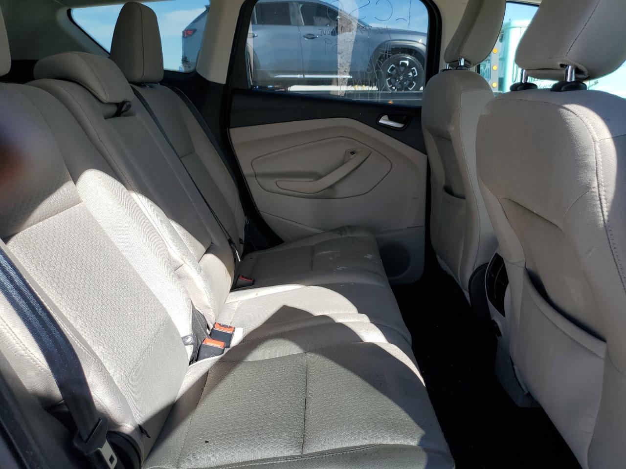 VIN: 1FMCU0GDXKUA90274 2019 FORD ESCAPE
