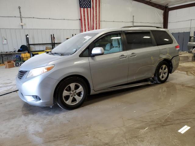 2013 Toyota Sienna LE